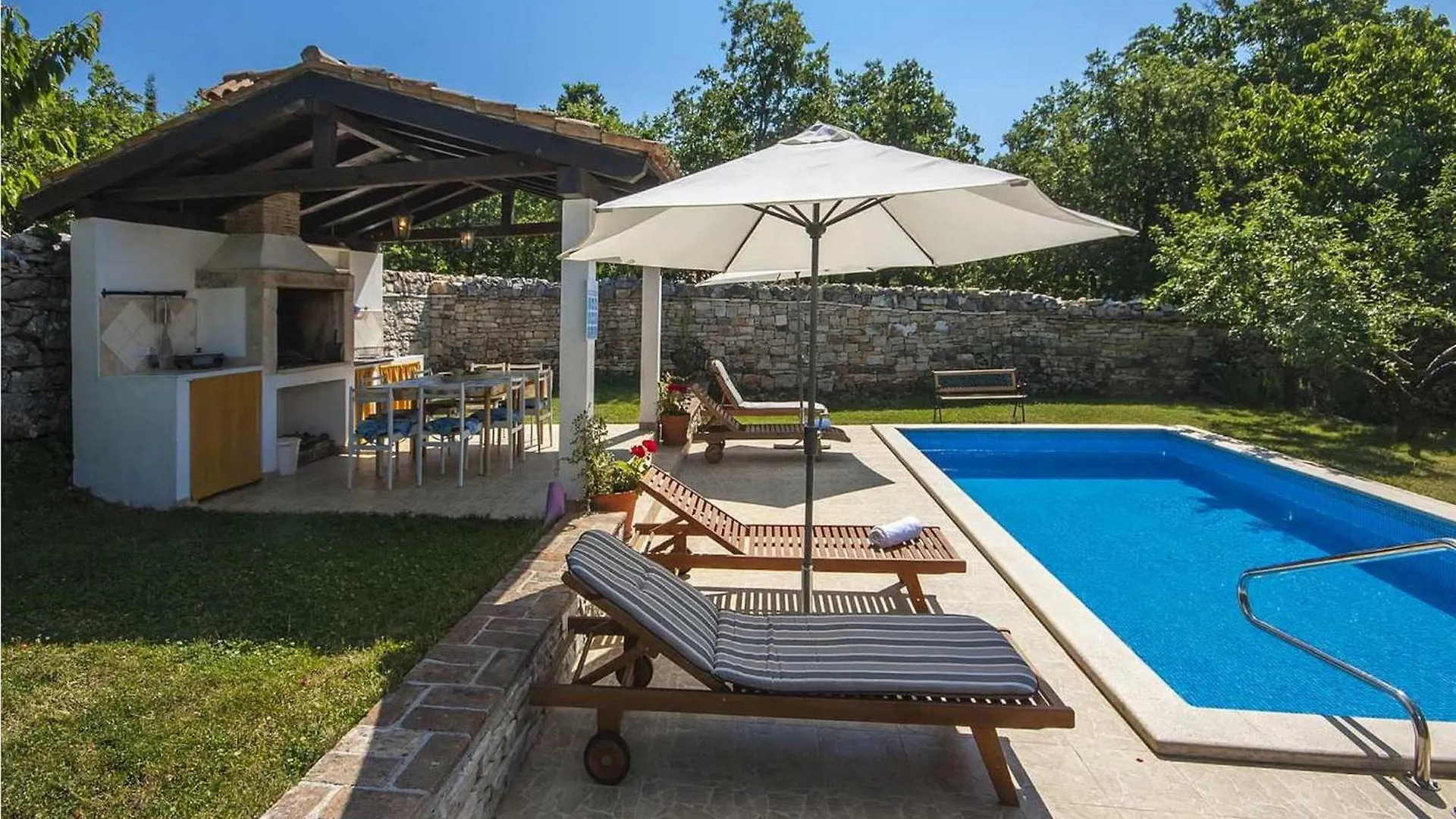 Radovani Casa Atilio Ana 빌라